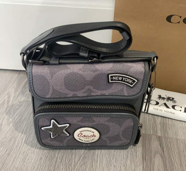 Picture of Coach Mens Bags _SKUfw217040110fw